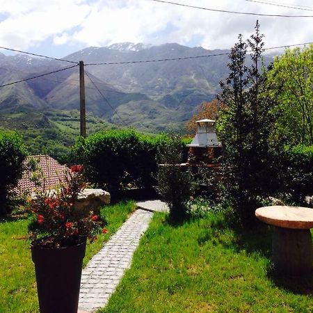 Casa Llampedro Villa Canales  Екстериор снимка