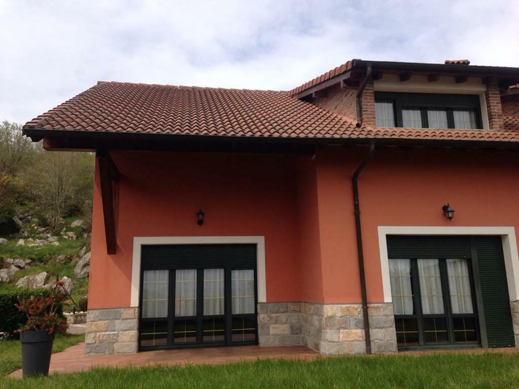 Casa Llampedro Villa Canales  Екстериор снимка